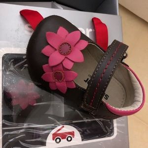 See Kai Run first walkers baby girl size 6-9 mo.